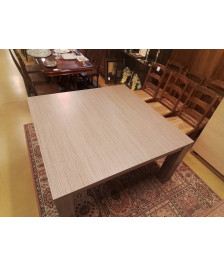 TABLE CARRE 140X140