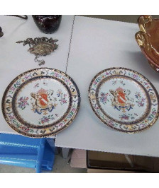 PAIRE D’ASSIETTES SANSON 