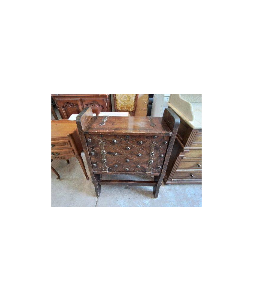 MEUBLE STYLE ESPAGNOL 