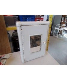 PETITE ARMOIRE À  PHARMACIE VINTAGE