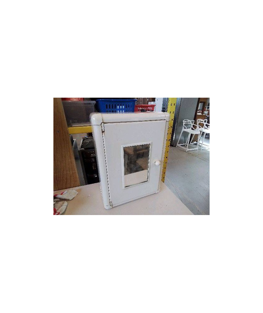 PETITE ARMOIRE À  PHARMACIE VINTAGE