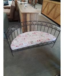 BANQUETTE FER FORGÉ DOSSIER ARRONDIE ASSISE CAPITONNÉ TISSU ECRU ROSE