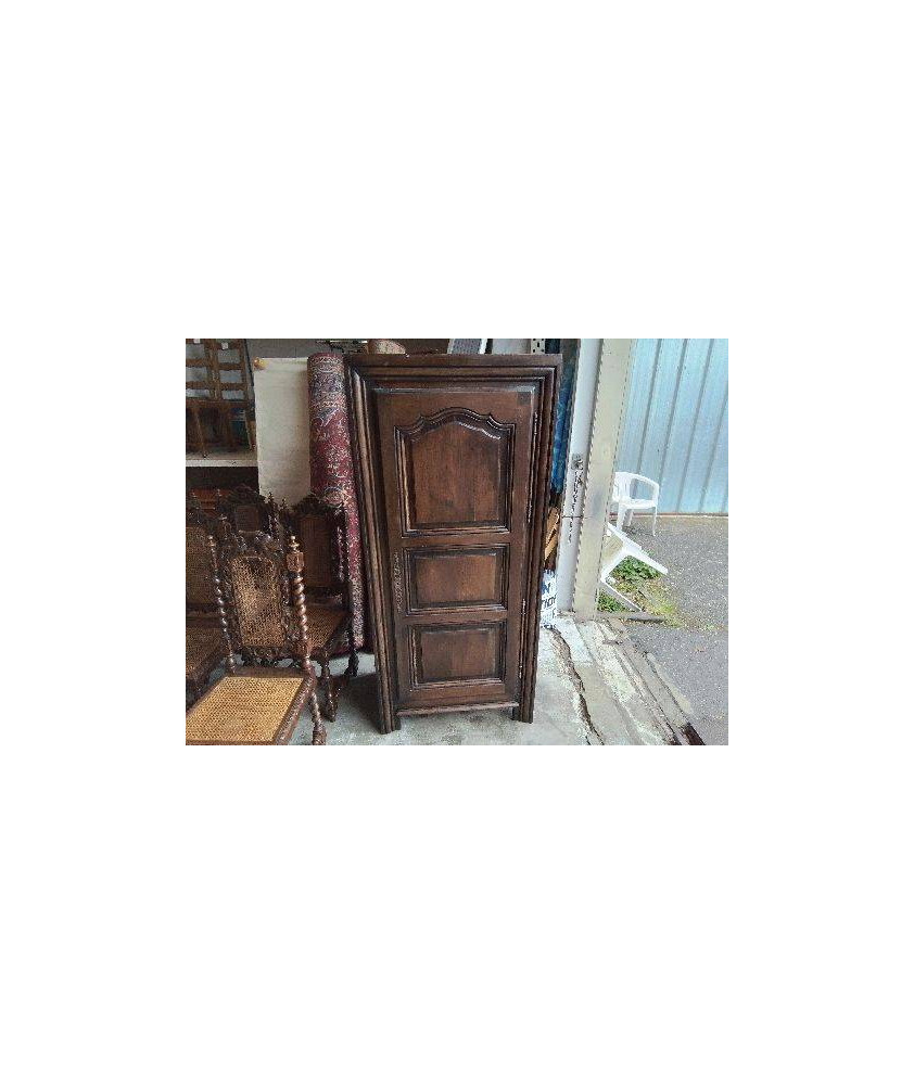 BONNETIÈRE HOMME DEBOUT