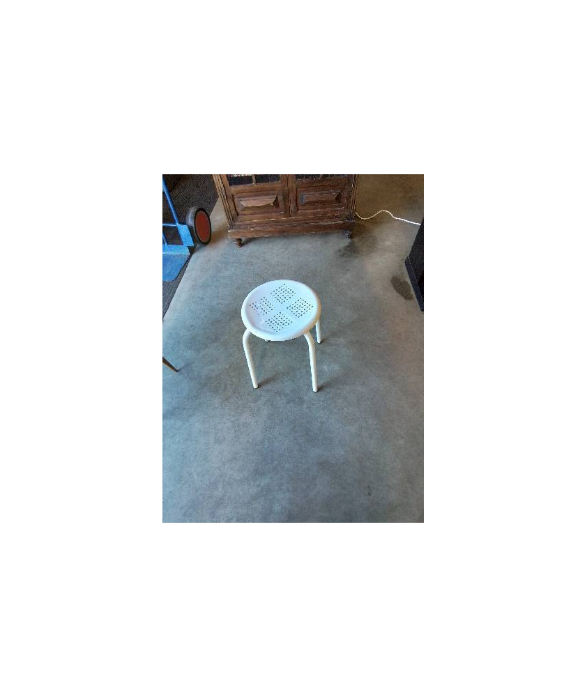 TABOURET MÉTAL BLANC ASSISE AJOURÉE 