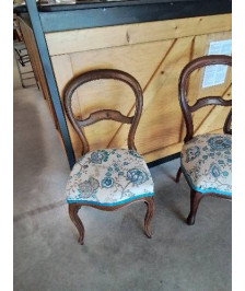 CHAISE NAPOLÉON III ACAJOU ASSISE CAPITONNÉ TISSU ECRU BLEU AUX FLEURS 