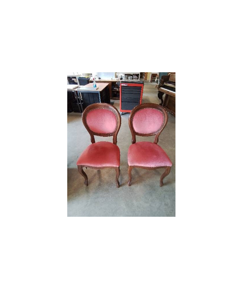 PAIRE DE CHAISES BOIS ASSISE ET DOSSIER CAPITONNÉ VELOURS VIEUX ROSE STYLE LOUIS PHILIPPE 