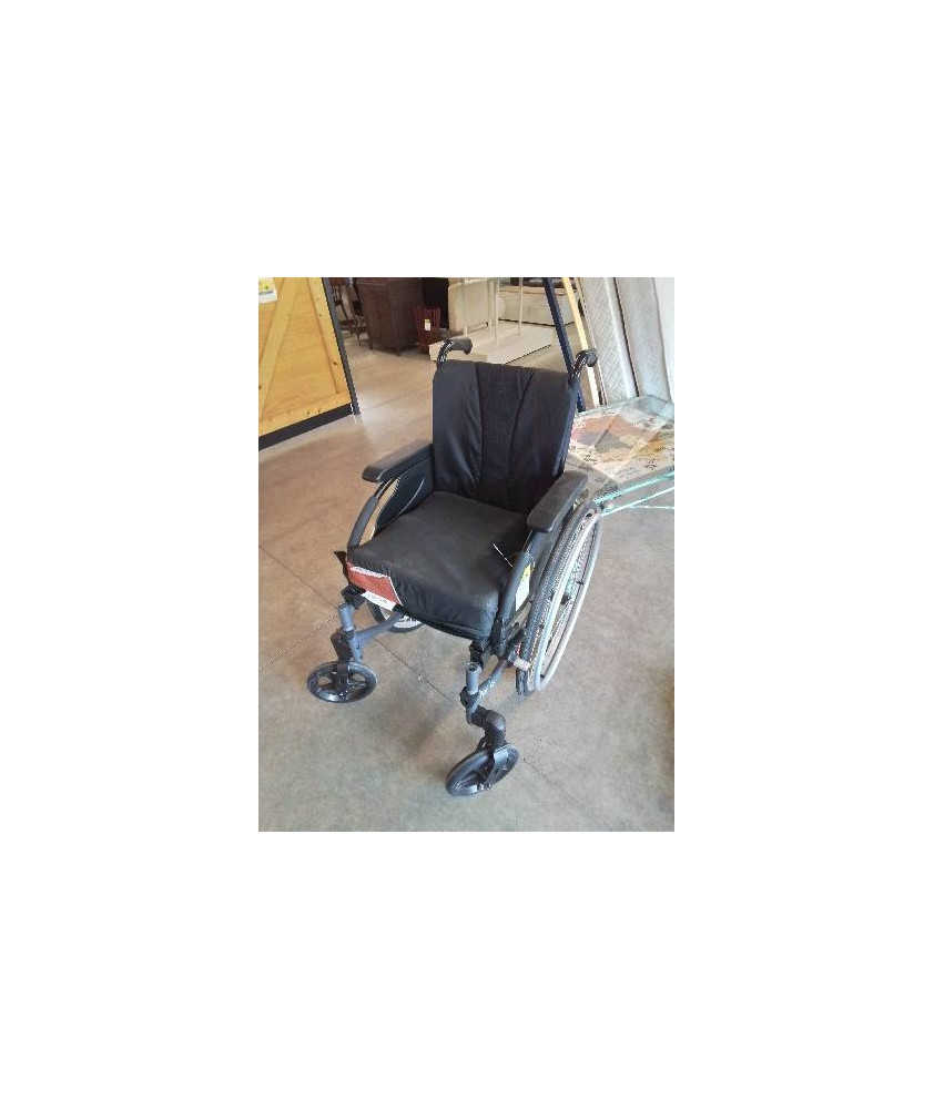 FAUTEUIL DE TRANSFERT PLIANT INVACARE AVEC COUSSIN