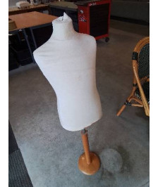 BUSTE MANNEQUIN ENFANT PIEDS BOIS CLAIR 