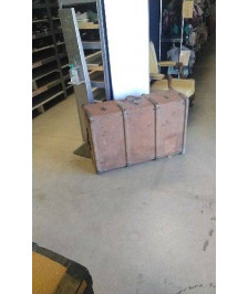 VALISE ANCIENNE EN L’ETAT / GM