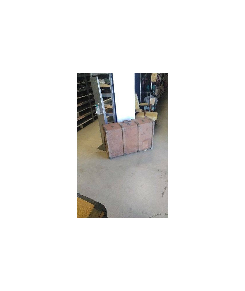 VALISE ANCIENNE EN L’ETAT / GM