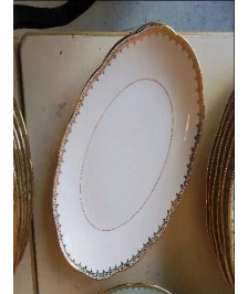 RAVIER AVEC BORDURE DORÉ 