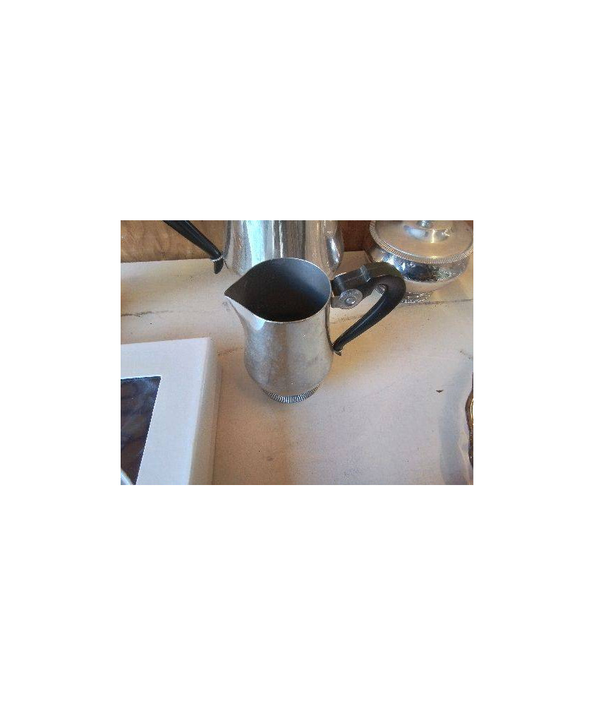 PICHET CRÈME EN METAL