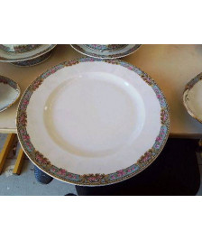 PLAT PORCELAINE MOTIF FLORAL 