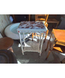 SELETTE BOIS BLANC DESSUS MARBRE 