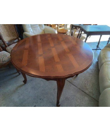 TABLE RONDE STYLD LOUIS XV