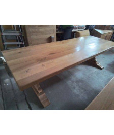 TABLE EN CHÊNE CLAIR