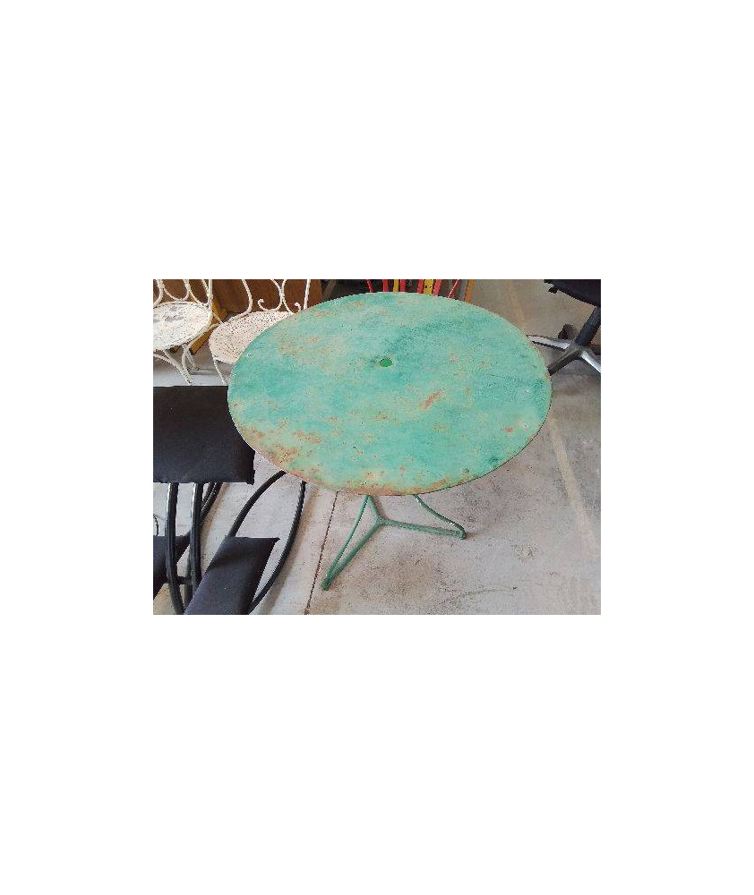 PETITE TABLE EN FER 