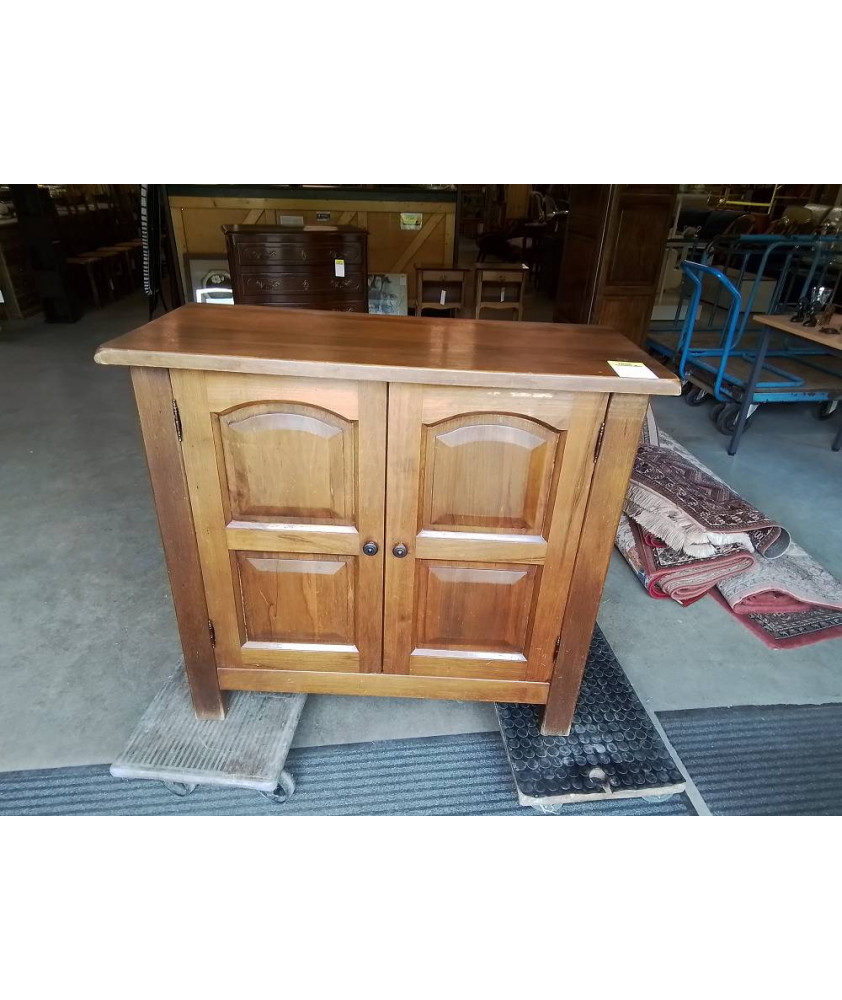 BAHUT  BOIS MOULURÉ 2 PORTES 