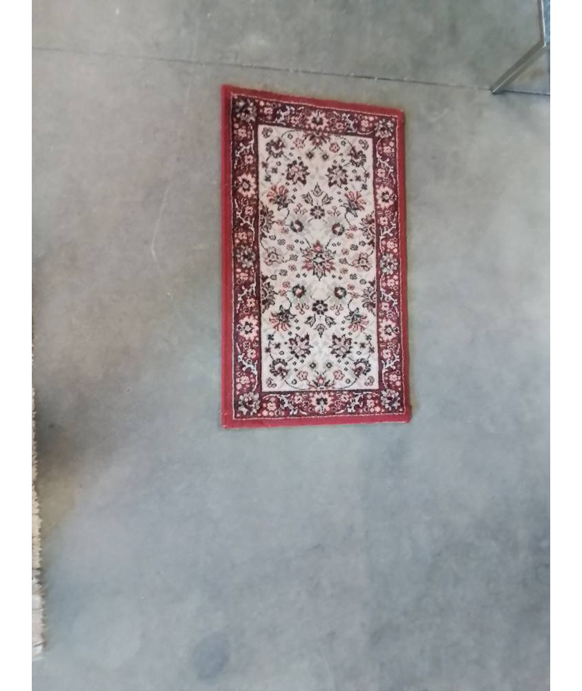 TAPIS ROUGE ECRU VERT 40X70