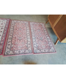 TAPIS ROSE VERT ECRU NOIR 67X134