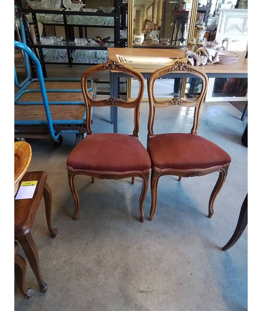 PAIRE DE CHAISES STYLE RÉGENCE  SCULPTÉES AU PANIER XIXE EN L\'ÉTAT 