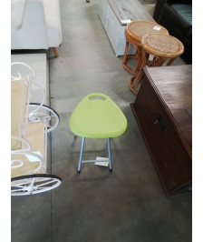TABOURET PLIANT METAL GRIS ASSISE RÉSINE VERT 