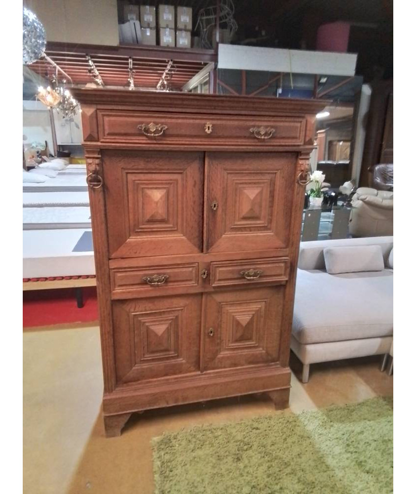 MEUBLES 4 PORTES TÊTE DE LION 