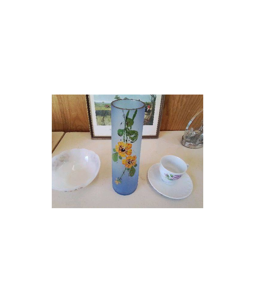 PETIT VASE BLEU A FLEURS JAUNE 