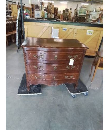 COMMODE GALBEE 3 TIROIRS CHENE  FERRURES BRONZE STYLE LOUIS XV