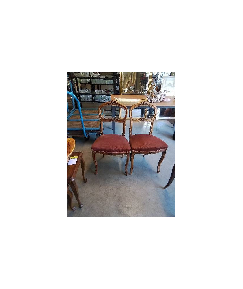PAIRE DE CHAISES STYLE RÉGENCE  SCULPTÉES AU PANIER XIXE EN L\'ÉTAT 