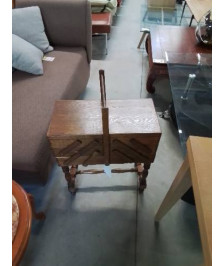 TRAVAILLEUSE BOIS A ENTRETOISE STYLE RÉGENCE 