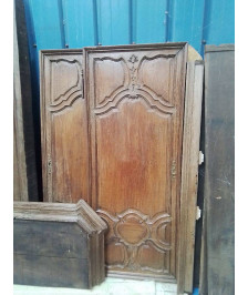 ARMOIRE CHENE 2PORTES EN L’ETAT CHEVILLER