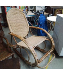 ROCKING CHAIR 