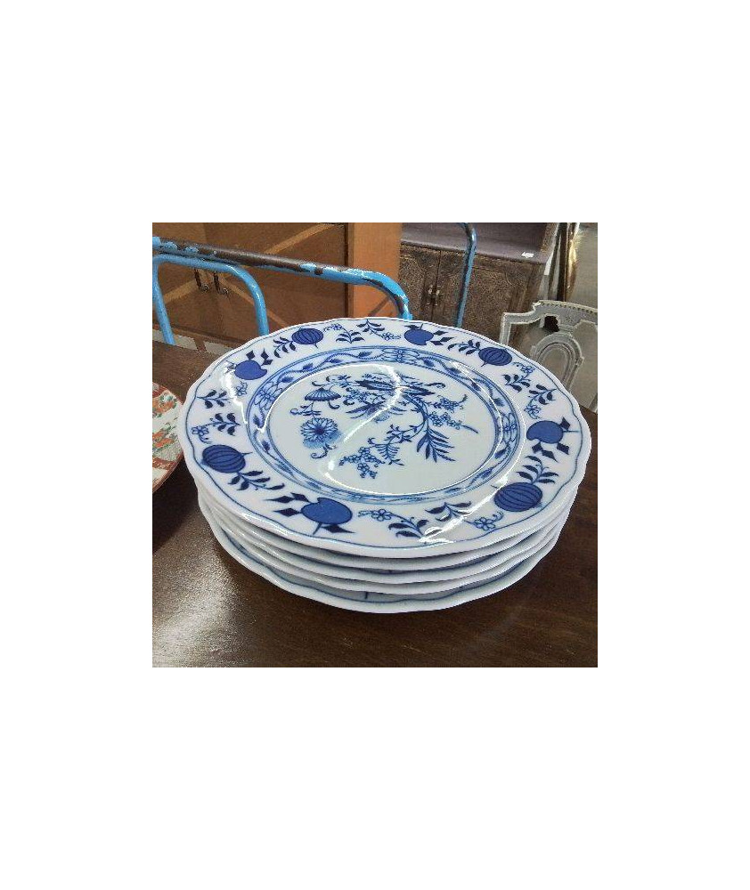 LOT 5  ASSIETTES MEISSEN MODELE OIGNON