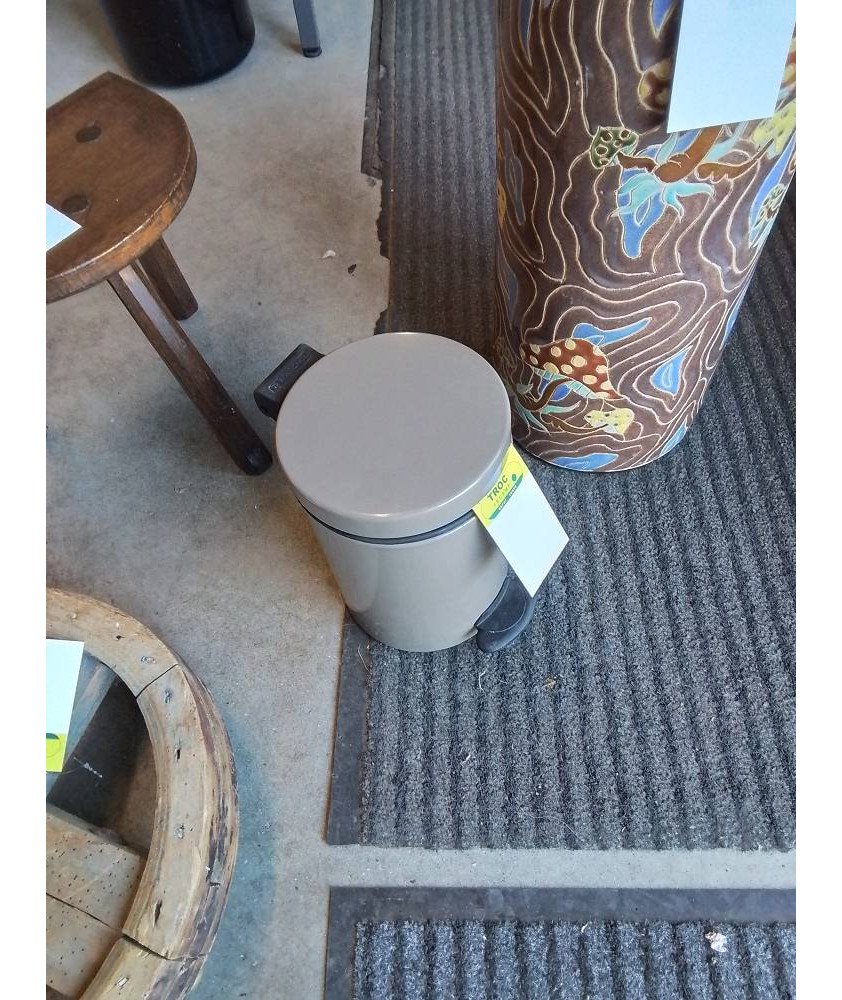 POUBELLE DE SALLE DE BAIN MÉTAL GRIS