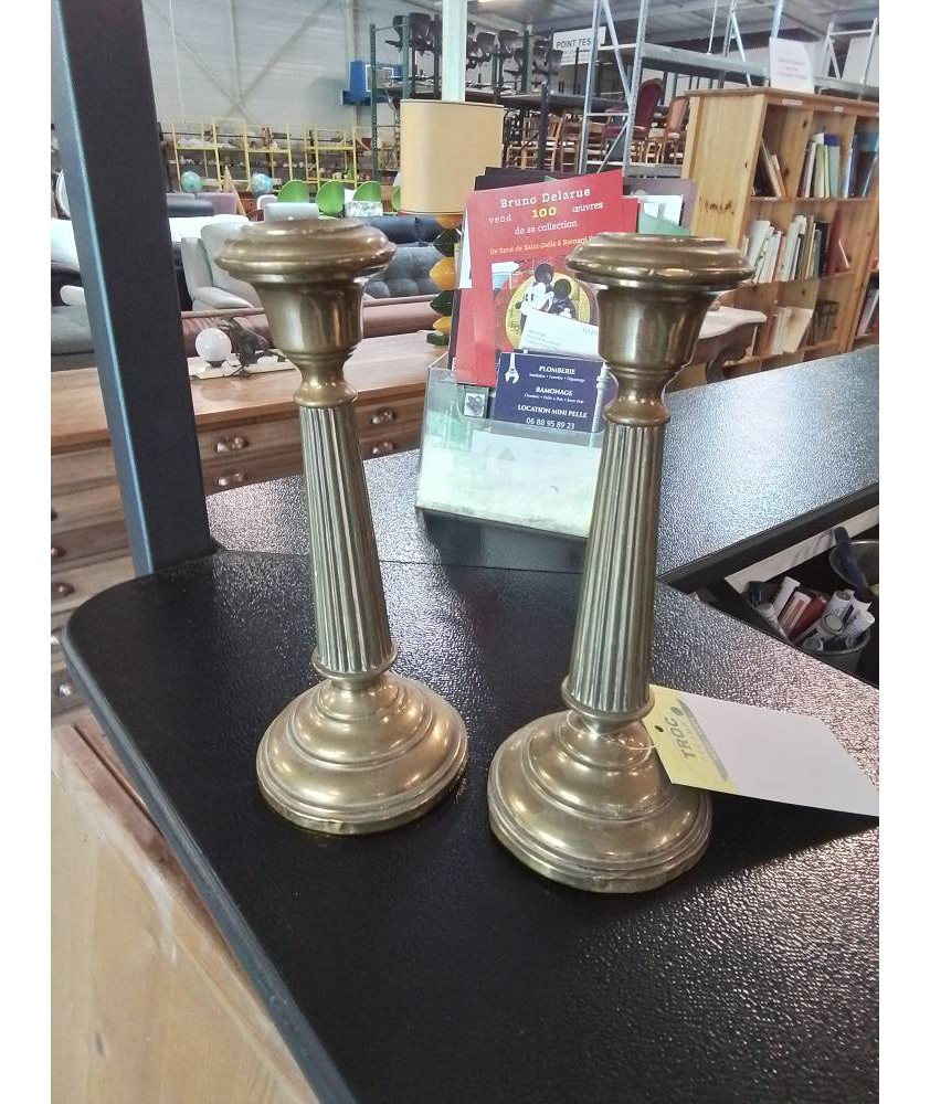 PAIRE DE BOUGEOIRS LAITON EPOQUE EMPIRE