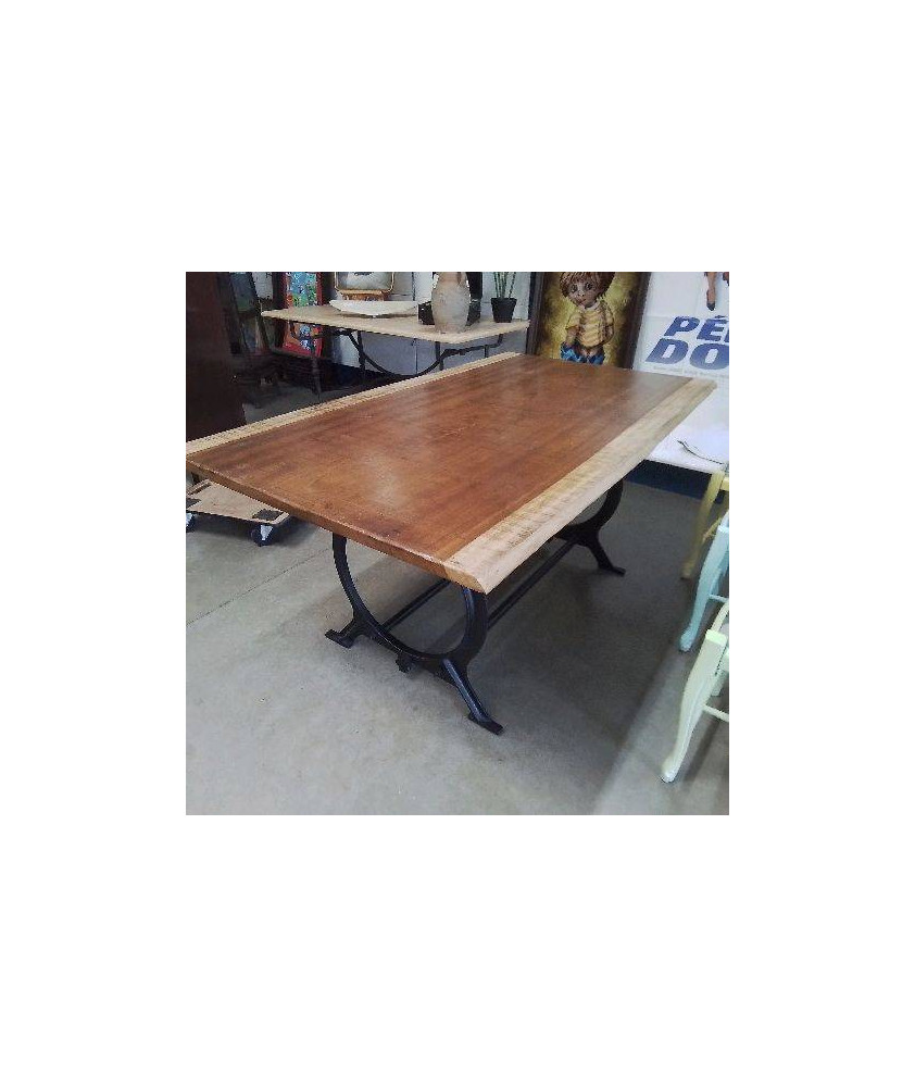 TABLE PLATEAU BOIS PIED FONTE