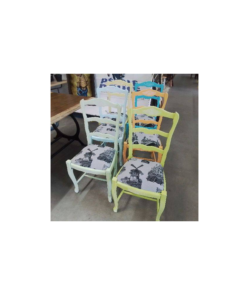 LOT DE 6 CHAISES MULTICOLORES