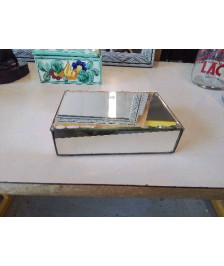 BOITE A BIJOUX AVEC MIROIR 