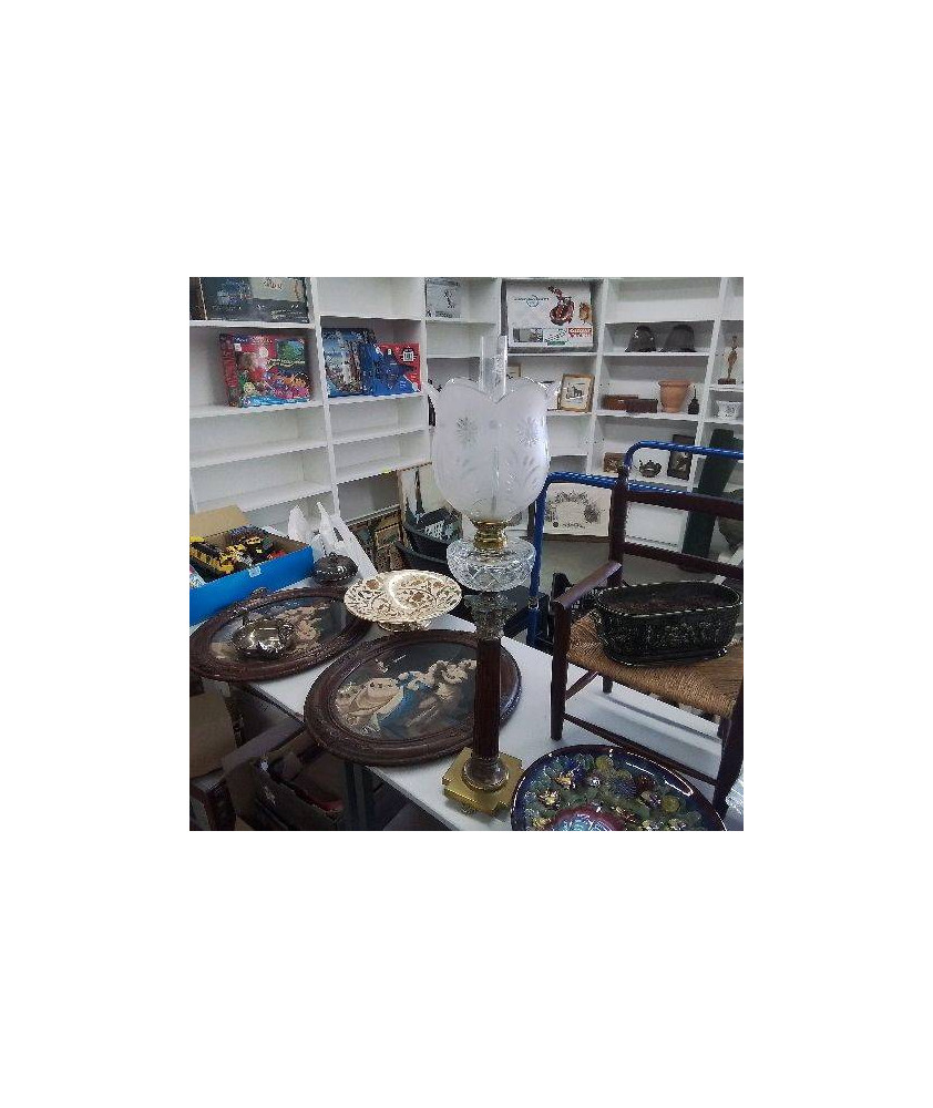 LAMPE A PETROLE BACCARAT 