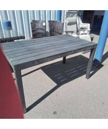 TABLE DE JARDIN NOIRE