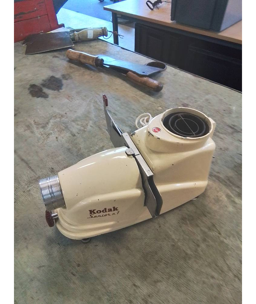 PROJECTEUR KODAK SENIOR N.1 ANNÉES 50 EN L\'ÉTAT 