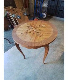 GUERIDON ROND BOIS CLAIR PLATEAU MARQUETÉ DÉCOR AUX ROSES