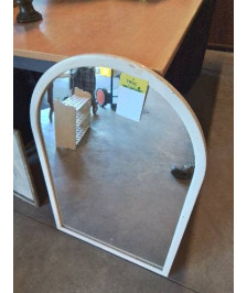 MIROIR RECTANGULAIRE CINTRÉ RÉSINE BLANC