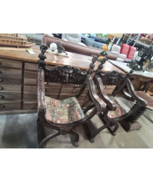 PAIRE DE FAUTEUILS DAGOBERT SCULPTÉ  FIN XIXE