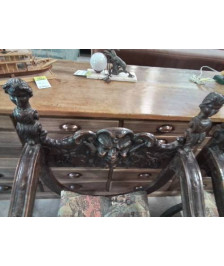 PAIRE DE FAUTEUILS DAGOBERT SCULPTÉ  FIN XIXE