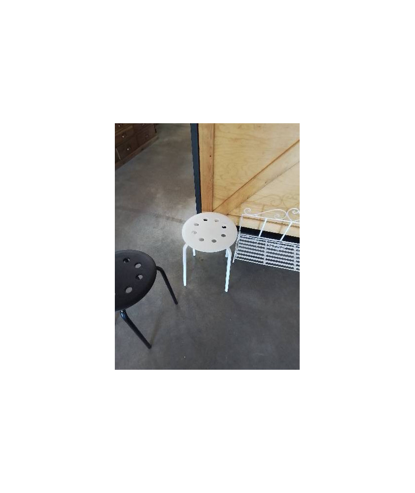 TABOURET ASSISE RESINE AJOURÉE BLANC PIEDS METAL BLANC 