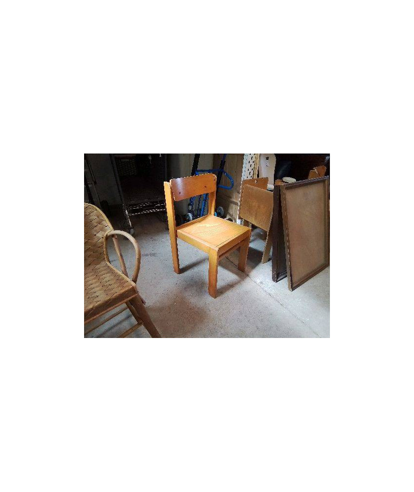 CHAISE MINIMALISTE EN HETRE