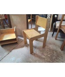 CHAISE EN CONTRE-PLAQUÉ ANNEE 70