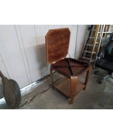 TABLE DE JEUX EN NOYER EPOQUE ART DECO